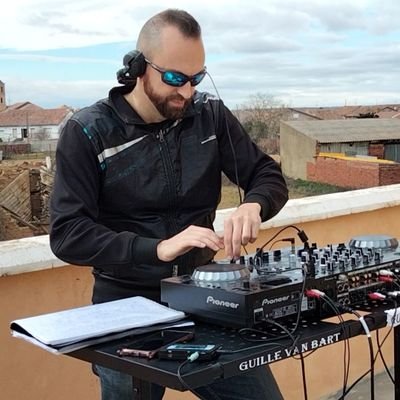 - Cycling lover / León
- Electronic Music/Disco & EuroDance/Trance/80's 90's
- Physical Education/Movement/Fun/Sport
- Nature (L) Sunsets