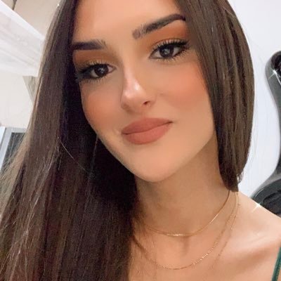 mihrilovee's profile picture. 🖤✨🌸