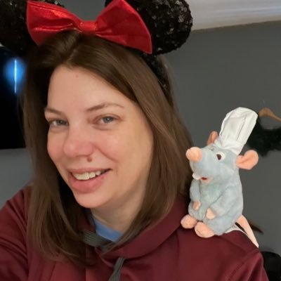 IsBecca's profile picture. dabbler, traveler, lover of life. ❤️