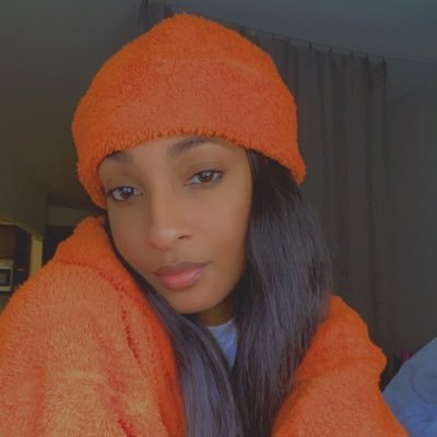 debutanteslim's profile picture. 