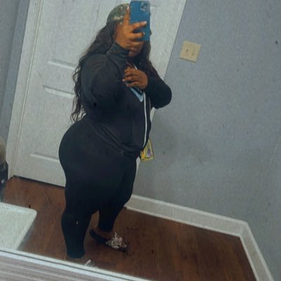 Shaeeraww3x's profile picture. 