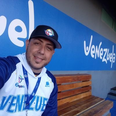 figueredo2623's profile picture. Ancla del programa Buena Vibra por @Vtvcanal8
Locutor del Programa Deportes Mundial con Luis Figueredo YVKE MUNDIAL.
Papá de Ayleen y Fabio
Amante del béisbol