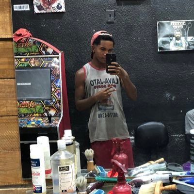 • 🌕⃤ pedi a Deus um motivo para continuar ele me deu uma família 🙇🏽❣️