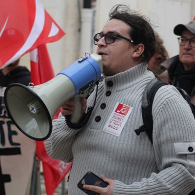 📣 Ex-Syndicaliste Étudiant à l'@UNEF ✊ 👨‍🎓 Bénévole dans l’humanitaire 🍏