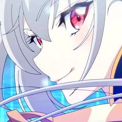 SilverHairWaifu Profile Picture