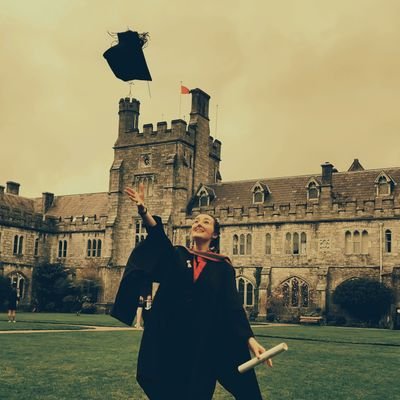 Isabel 🌱 PhD Candidate Sustainable Agriculture
🐄 MSc Co-operatives, AgriFood & Sustainable Dev, UCC.
🌱 Part of @CorkHousingCoop
🏘️ All opinions are my own