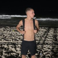 Andryw (@a_lucas10) 's Twitter Profile