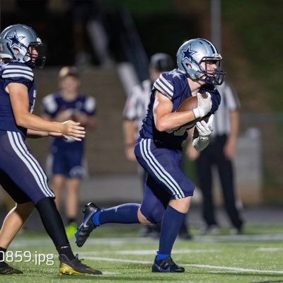 Farragut Football/Track • 2024 • 6’ • 205 • RB/FB • 4.8 40yd •4.0 GPA