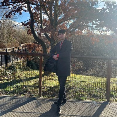 We Gucci
#Crypto Enthusiast
#NFT Collector
https://t.co/LU5N3v8mFJ
