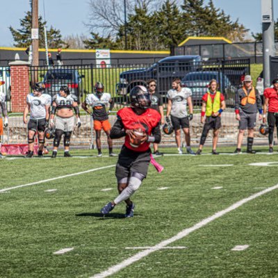 Quarterback At East Central University            🐅