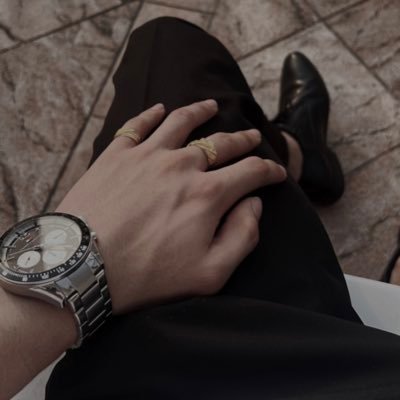 xiozhn378's profile picture. 