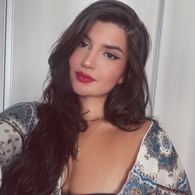 taissaamaral_'s profile picture. art & everything