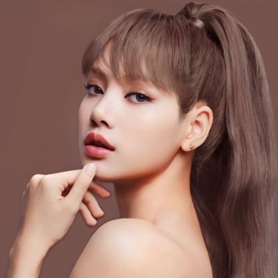 NOT FANBASE!!!!! follow CEO LALISA, @wearelloud