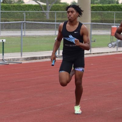 C/O 2023 || GPA 3.3 || WestBroward High Track&Field || 400M-50 ||800M-2:04