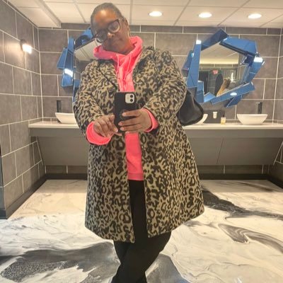 God's Favorite Princess. 👸🏾 Writer. Book Nerd. A woman trying to transition through life's seasons & find the Goddess she's meant to be. Follow my journey...