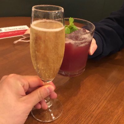 秋田大学教育文化英語教育コース卒業→ 教員 /ixi.OB/Daniel/Valiant @Valiant__ixi:2nd /窓辺の水槽@madobe_ixi/仁-tonix @jtx_departure:per
