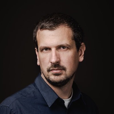 Photojournaliste basé à Genève. 15 ans de travail en Ukraine. Intérêts: politique suisse, data, technologies.
