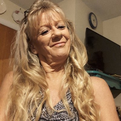 Was booted in the big purge. Just got back. But different account. I'm just a old Florida girl that loves her country and the greatest pres ever!! DJT. #MAGA