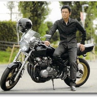 胸に秘めたる想いなんてものは今も持ち続けております。願わくば胸の透く様な作品にひとつでも多く関われれば本望。我流凱伝事務所
https://t.co/j4yx1d3YgW
https://t.co/YRRHpZqqHQ
