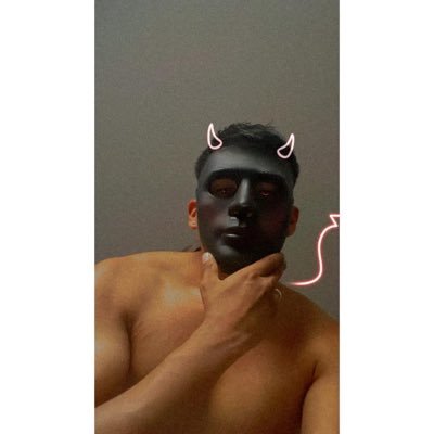 BanditoSolitari's profile picture. Hola, soy un chico joven de buena presencia, siempre aventurero y dispuesto pa todos los nuevos retos 😈 Vamos a conocernos a lo mejor nos sorprendemos 😉