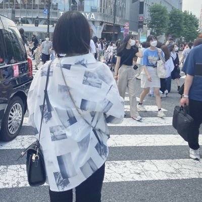 mi_____25_'s profile picture. 04(18)🚺 TU 文化社会部 文芸創作学科
無言F失礼します