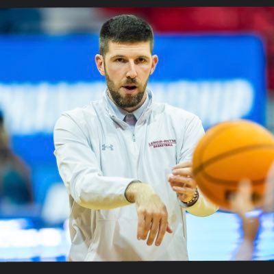 Assistant Coach / Lenoir-Rhyne WBB