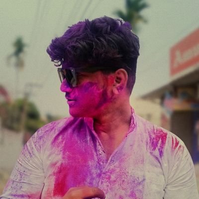 shutupkushagra's profile picture. दुनिया की नज़रों में, ये रोग है।