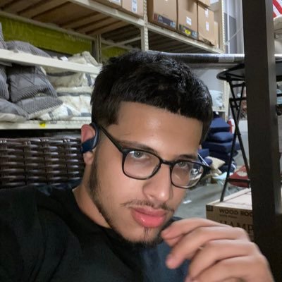 WavvyQoob's profile picture. 21 6”0 your literally my bitch. #LLY 🕊