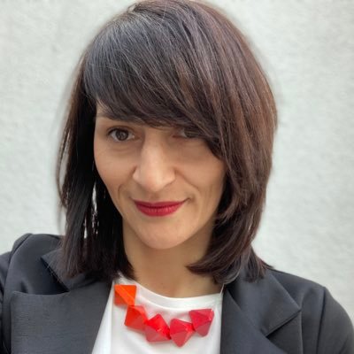Chairperson of Children’s Books Foundation (Detski knigi). Editor-In-Chief at https://t.co/nrzy4DTheM. Reading promoter. Libraries ambassador. Pure enthusiast.