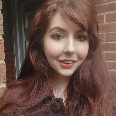 I'm a freelance artist and use my maiden name for work: Rebecca Underhill.
Check out my work on: https://t.co/tUQn2NAMX8