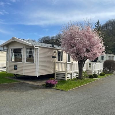 Family run, 5 star Caravan Parks on the North Wales Coast. Tan-Y-Don and Silver Birch Caravan Parks