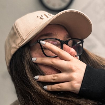 24 | 🇩🇪 | she/her | ♎️ | 🏳️🌈 | BEWARE: You just entered the dangerous zone called „My Thoughts“! Please proceed with caution!