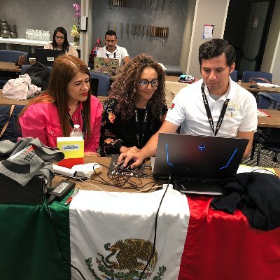 Docente de Telebachillerato del área de ciencias experimentales y tecnologías de la información.