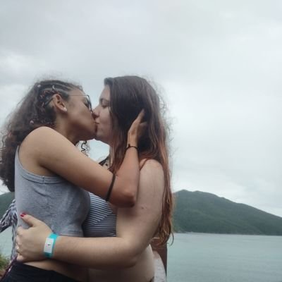 Candomblé 📿
22y❣️
@nezza_a 💍
Med 6/12 🩺♥️
Não vão me culpar só por amar✊🏻❤️🔥
