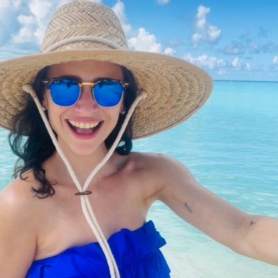 APDeBenedictis's profile picture. Venezolana🇻🇪 Llanera.