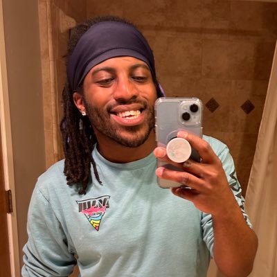 I'm like recycling...I'm trash, but I have good intentions 🌈💙😁Music Lover🎧 Pop culture enthusiast 📰 He/Him 🧜🏾‍♂️