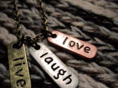 Niki_shetty's profile picture. 