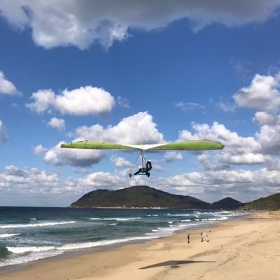 九州大学ハンググライダーサークル(Q-han)のツイッターアカウントです。毎週末、海岸や山で活動しています。
大学生活を空を飛んで過ごしてみませんか?
@kyushuhang←九州全体の大学向け
@KYUTECH_HANG←合同で講習を行っている九工大のアカウント