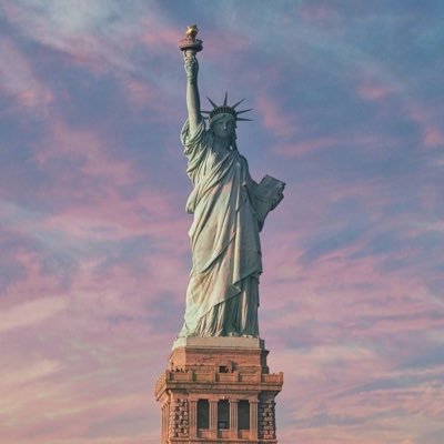 nadabomnadabom's profile picture. 