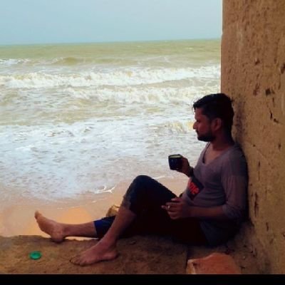 Karachi height ❤️ Cricket lover 🏏Muhajir ✌🏻and A Muhajir is a Genuine Pakistani 🇵🇰