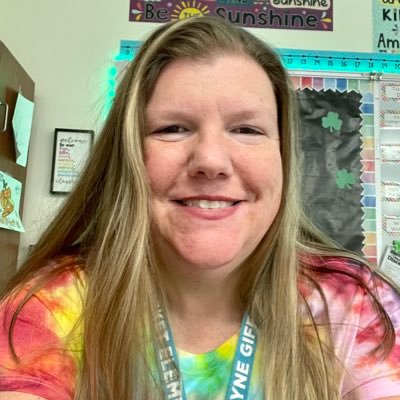 MrsGifford_NES's profile picture. STEM teacher 👩🏻‍💻🔎🧩