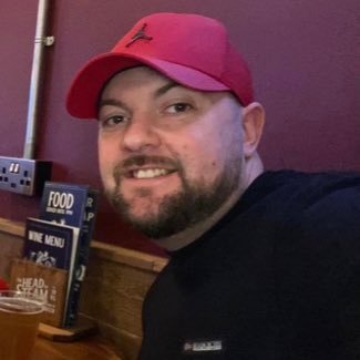 jonathonrdavies's profile picture. ⚽️🏴󠁧󠁢󠁷󠁬󠁳󠁿👨‍👦‍👦