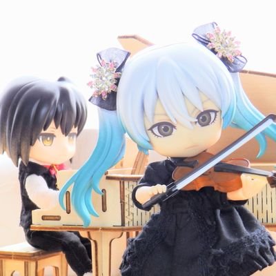 プライズとか可動フィギュアの写真を載せたりする多趣味。
フィギュア、手芸、ドール