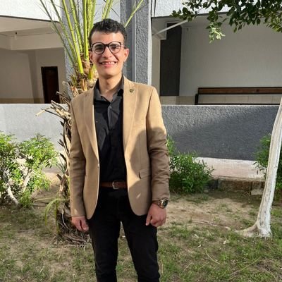 تعلمُ حاجتي فامنُنّ عليّ بها، إن لم أكُن أهلًا فإنّك أكرمُ ✨🤲⚖️
