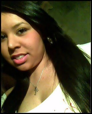 Sentimento tão bonito, tão perfeito um amor sem fim ♫ Foi oq senti quando te vi pela primeira vez ..   s2