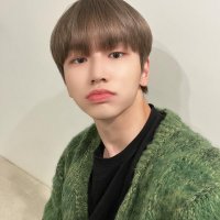 ์ ๋
ผ๐ข (@on_and_on_ll9) 's Twitter Profile