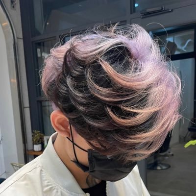 r454012486's profile picture. TW