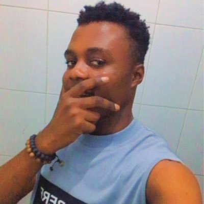 Am a man of dignity and wisdom I always feel happy 😃 all the time
