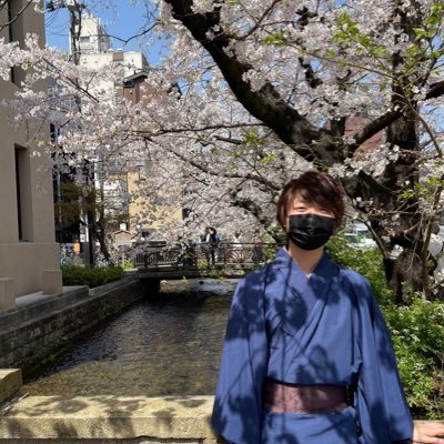 e☆イヤホン大阪日本橋本店の副店長してます。愛機はQuestyle QPM/Acoustune HS1300SS Verde、金属ハウジングの音が好きです。