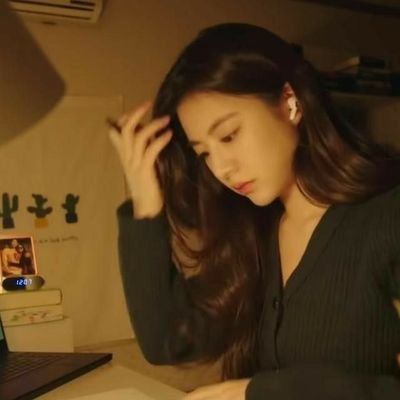 studylla_'s profile picture. 